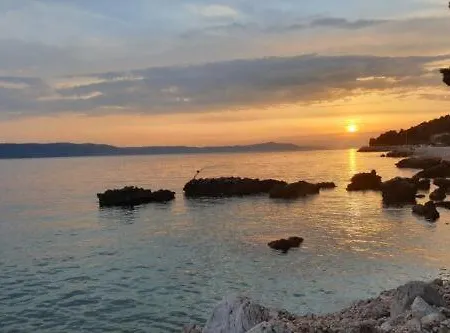 Kempove Domky Pod Olivovniky S Kuchynkou, Klimatizaci, 80m Od Plaze! - Camp Dole, * Živogošće