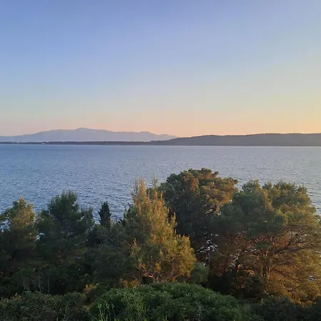 Kempove Domky Pod Olivovniky S Kuchynkou, Klimatizaci, 80m Od Plaze! - Camp Dole, Camping