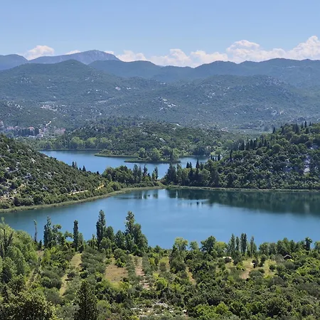 Camping Olive Grove Beachside 80m From Air-conditioned With Family Spirit Under Biokovo *